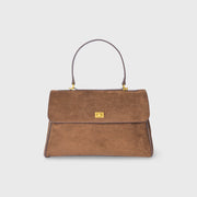 Ciara Essential